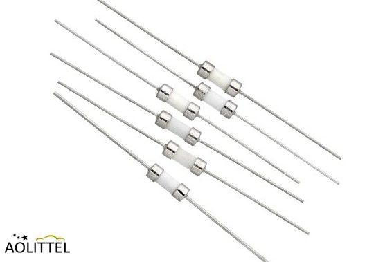 Carte PCB équivalente ou THT de Schurter SPT montant le fusible en céramique 125V 100mA-12A de tube de cartouche lente de coup de 3.6x10mm