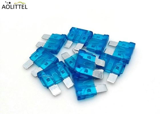 Type embrochable des véhicules à moteur fusible automatique rouge de logement en plastique de lame d'ATC de la taille 10A moyenne avec l'alliage de zinc ou d'aluminium