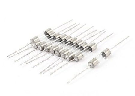 L'UL américaine a énuméré le fusible miniature 3,15 de tube de verre un 250V 5 le millimètre X à retard de temps moyens que de 20 millimètres ralentissent des fusibles à cartouche du coup T