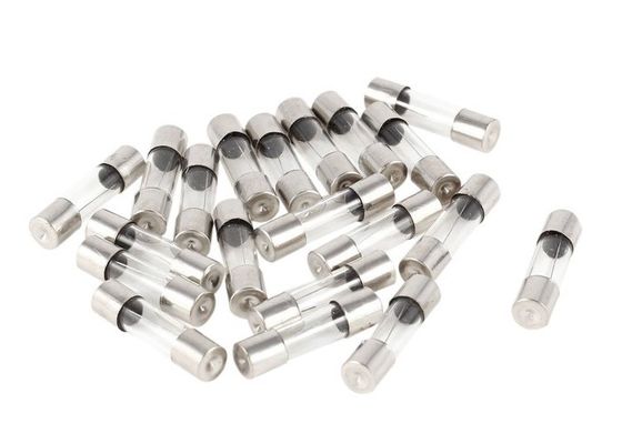 L'UL américaine a énuméré le fusible miniature 3,15 de tube de verre un 250V 5 le millimètre X à retard de temps moyens que de 20 millimètres ralentissent des fusibles à cartouche du coup T
