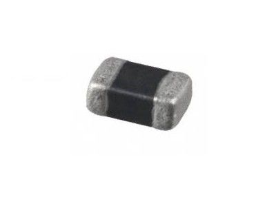Dispositifs antiparasites passagers de tension de varistance de MOUVEMENTS de puce de protection de montée subite de SMD 0402 14V 10A 1005 multicouche normaux