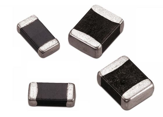 Dispositifs antiparasites passagers en céramique à haute tension de tension de haute montée subite 3225 varistances multicouche MVR1210-431G 1210 431V de puce de MLV