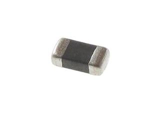 Dispositifs antiparasites passagers en céramique à haute tension de tension de haute montée subite 3225 varistances multicouche MVR1210-431G 1210 431V de puce de MLV