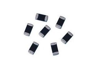 5750 5650 dispositifs antiparasites de montée subite passagers multicouche de varistance de bâti extérieur MLV MVR2220-391G 5.7x5mm 391V 500A