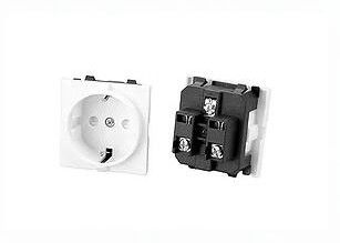 UE 440 DIN 49 branchent la prise de puissance européenne simple de mur de prise de débouché standard à C.A. Schuko RG-02 250V 16A IP20 imperméable