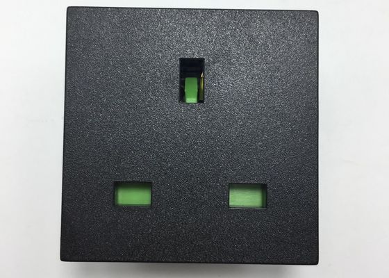 Le BSI a approuvé les prises et les prises électriques BS 1363 de la prise RB-02 du débouché 3 de Polonais 13A 250V de mur de puissance BRITANNIQUE femelle britannique de panneau