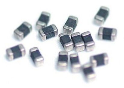 Thermistance extérieure 0402 de la puce NTC de paquet de bâti 0603 0805 SMD pour le xEV des véhicules à moteur Wearables de Tablette de Smartphone médical