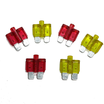 Avec des fusibles à lame automobile à LED 32V 10A 15A 20A 25A 30A 35A 40A fusible de voiture