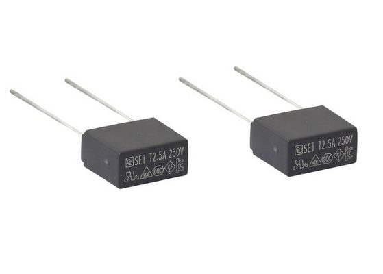 Le fusible subminiature à retard de temps à haute tension en forme de boîte carré 8.4mm SMT T1A avec 250V 300V 400V a évalué la tension