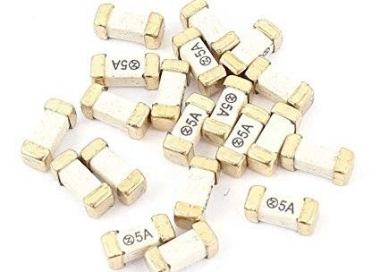 Type RÉGLÉ plaqué par argent UL en céramique du fusible 3A 125V 2.6mmx6.1mm PSE CSA de bâti de surface de la place lente SMD de coup