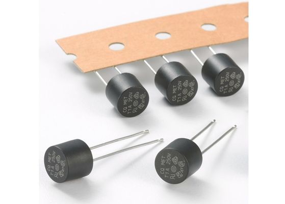 Plongez autour de l'UL RENCONTRÉE par 250V micro classée subminiature du fusible T3.15A 3.15A 277V 8.35x7.7mm de retard radial de délai d'exécution