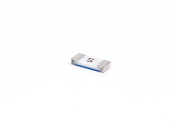 Fusible CQ12LH 3.1x1.6 millimètre 1-20A 63V 24V de puce d'irruption de coup lent en céramique de 3216 SMD haut pour le port de puissance d'entrée