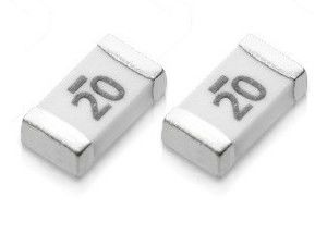 Type 3216 fusible en céramique 3.1×1.6mm 24V 63V 10A-30A de CQ12LI de bâti de laps de temps extérieur à forte intensité de dispositif