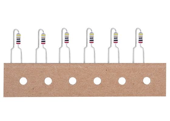 Le fil fusible non inducteur antidéflagrant de KNP 0.25-10W blessent l'ohm ±5% de la résistance 0.1-1000 avec disponible plus de petite taille
