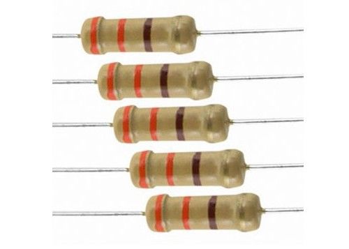 Le film miniature de carbone de CFR a fixé la résistance 0.5W 1WS 330R 5% 350V 9032 3.2x9mm kaki à sorties axiales